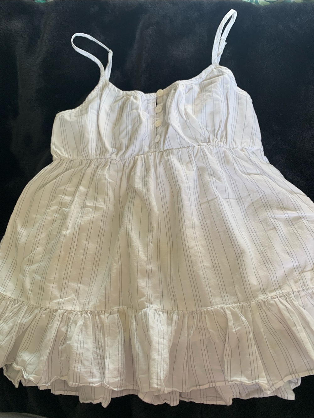 GAP White Pinstriped Ruffle crop top